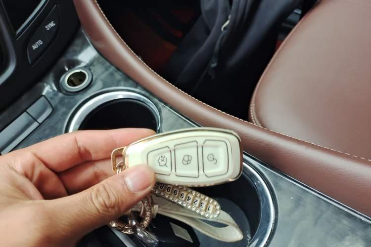 Used Buick Envision 2015 20T Two-Wheel-Drive Elite Model Vehicle Key