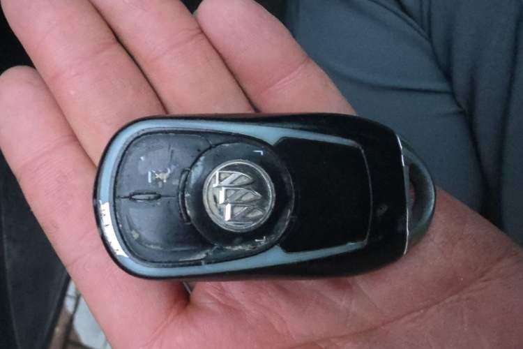 Used Buick Envision 2015 20T Four-Wheel Drive Luxury Model Vehicle Key