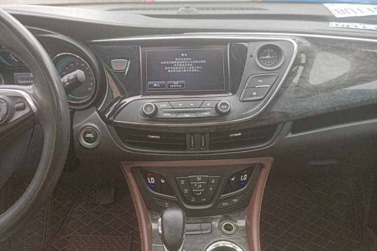 Used Buick Envision 2015 20T Two-Wheel-Drive Elite Model Audio And AC Panel