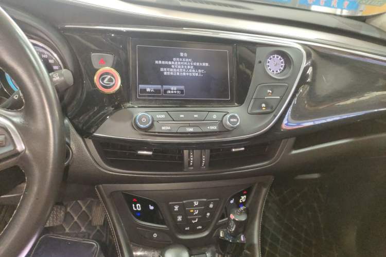 Used Buick Envision 2015 20T Two-Wheel-Drive Elite Model Audio And AC Panel