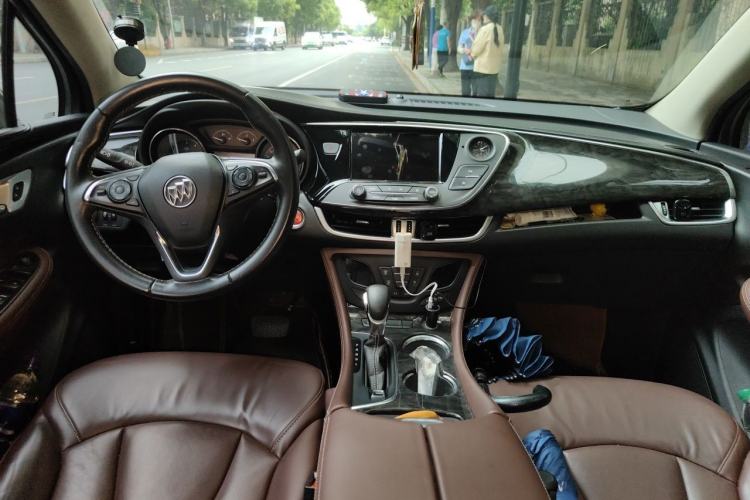 Used Buick Envision 2015 20T Two-Wheel-Drive Elite Model Center Console