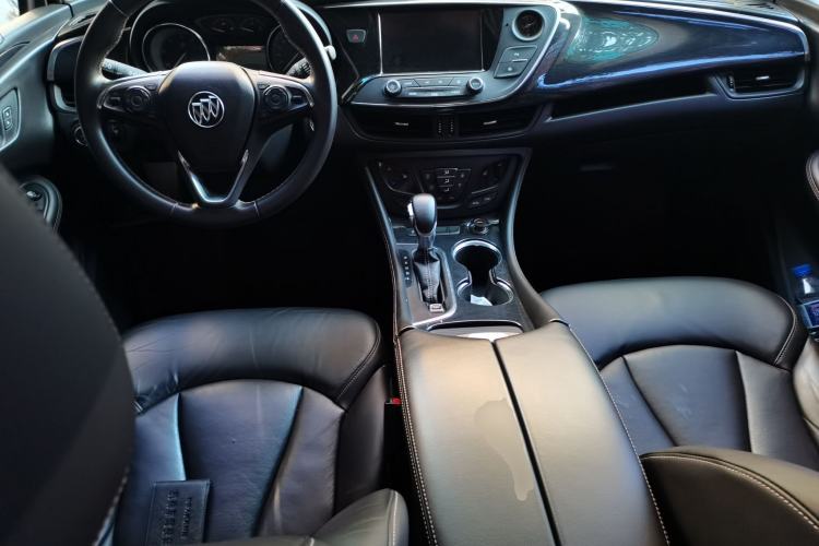 Used Buick Envision 2015 20T Two-Wheel-Drive Elite Model Center Console