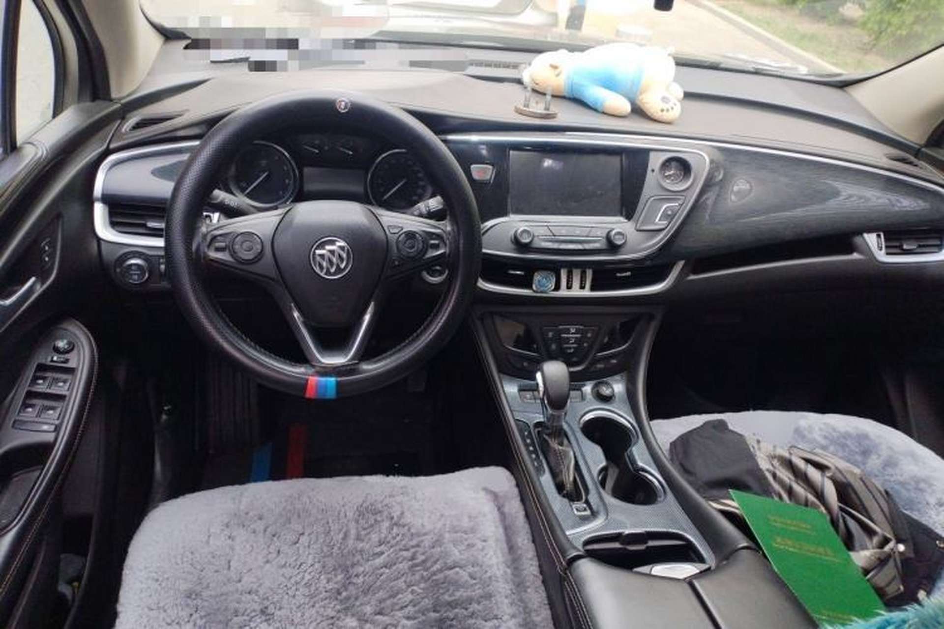 Used Buick Envision 2015 20T Two-Wheel-Drive Leading Model Center Console