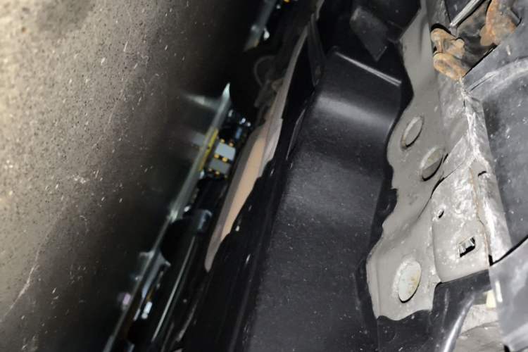 Used Buick Envision 2015 20T Two-Wheel-Drive Elite Model Chassis Rear Left