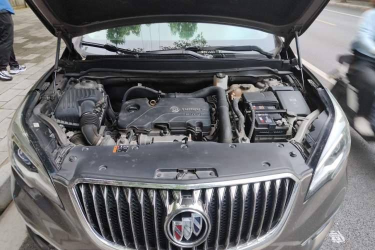Used Buick Envision 2015 20T Two-Wheel-Drive Elite Model Engine Bay