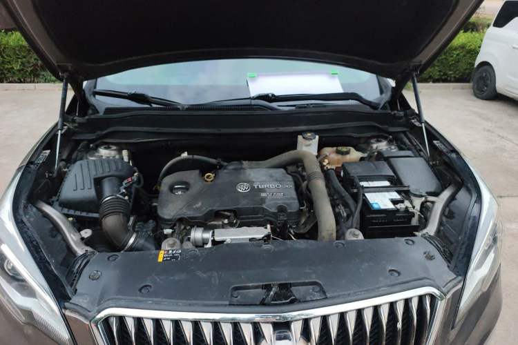 Used Buick Envision 2015 20T Two-Wheel-Drive Elite Model Engine Bay