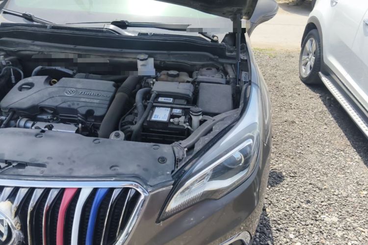 Used Buick Envision 2015 20T Two-Wheel-Drive Elite Model Engine Bay Left