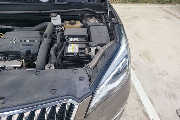 Used Buick Envision 2015 20T Two-Wheel-Drive Elite Model Engine Bay Left