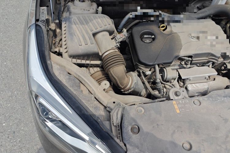 Used Buick Envision 2015 20T Four-Wheel Drive Elite Model Engine Bay Right
