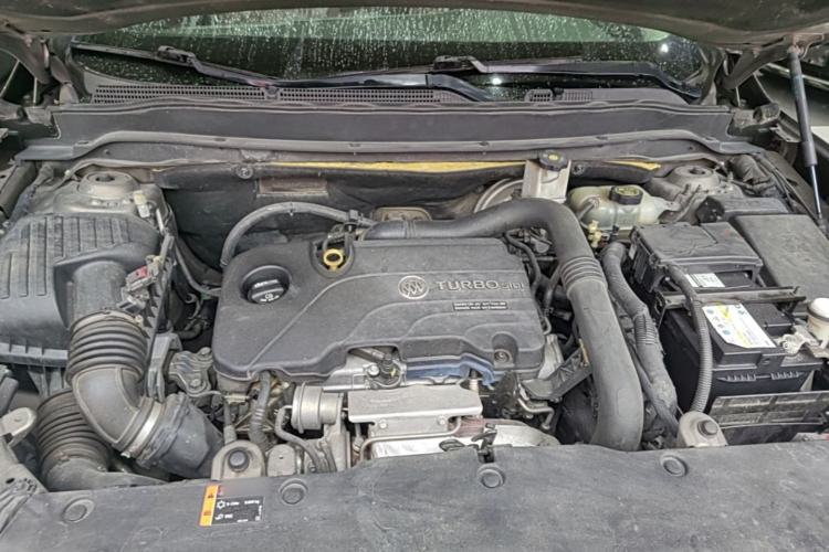 Used Buick Envision 2015 20T Four-Wheel Drive Elite Model Engine Bay