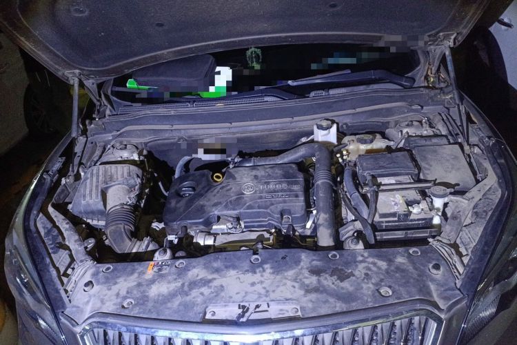 Used Buick Envision 2015 20T Two-Wheel-Drive Elite Model Engine Bay