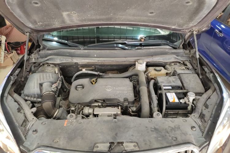 Used Buick Envision 2015 20T Two-Wheel-Drive Elite Model Engine Bay