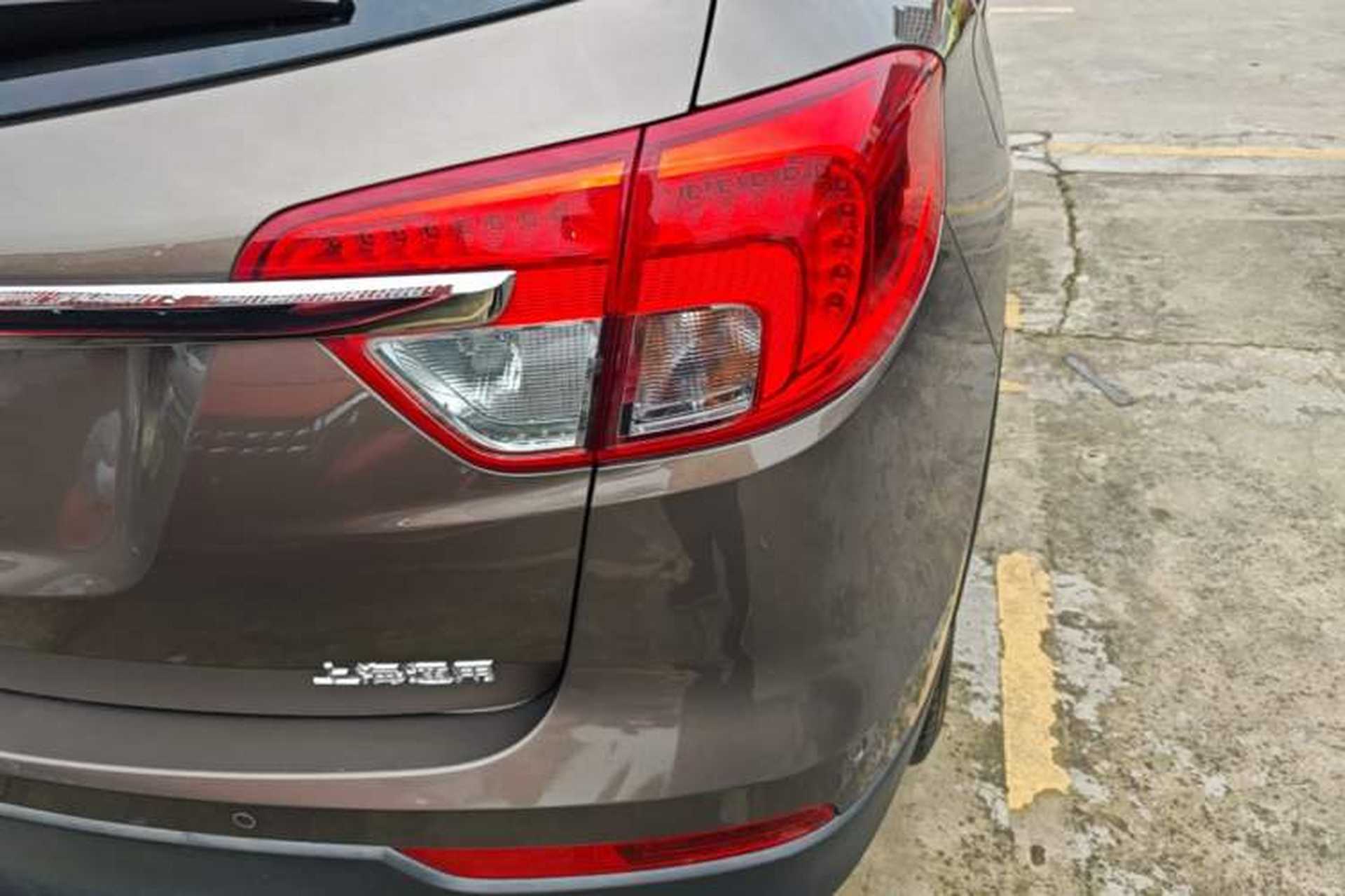 Used Buick Envision 2015 20T Four-Wheel Drive Luxury Model Exterior 3