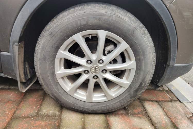 Used Buick Envision 2015 20T Two-Wheel-Drive Leading Model Exterior 7