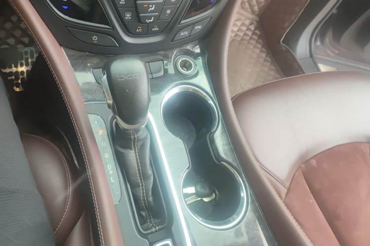 Used Buick Envision 2015 20T Four-Wheel Drive Luxury Model Gear Lever