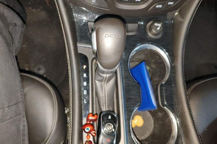 Used Buick Envision 2015 20T Two-Wheel-Drive Elite Model Gear Lever