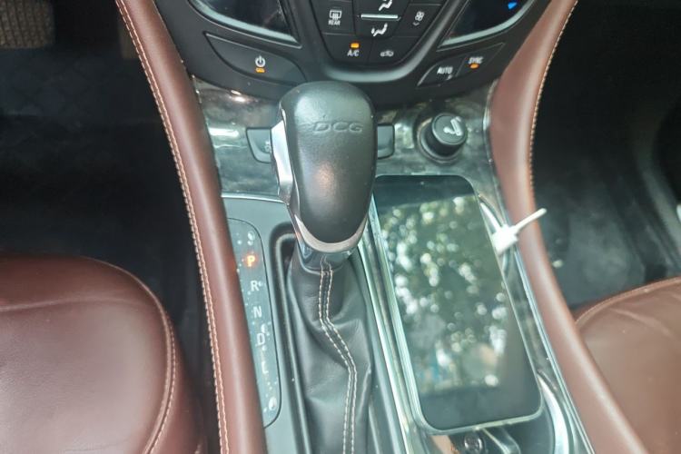 Used Buick Envision 2015 20T Two-Wheel-Drive Elite Model Gear Lever