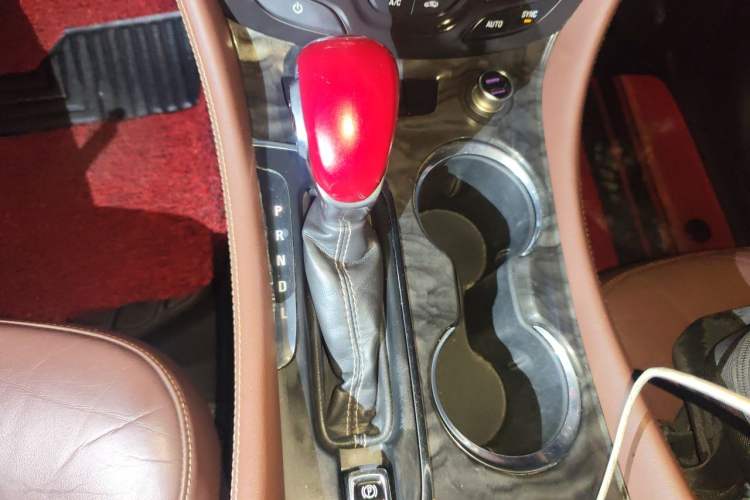 Used Buick Envision 2015 20T Two-Wheel-Drive Elite Model Gear Lever