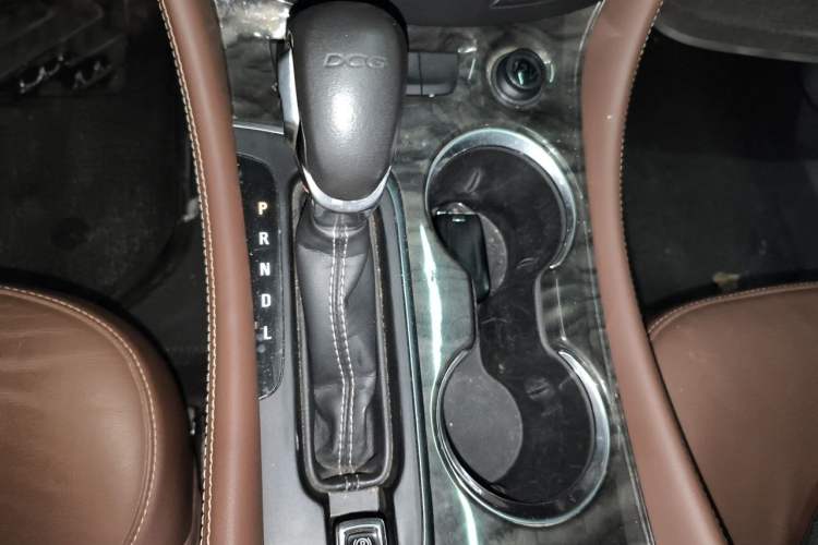 Used Buick Envision 2015 20T Two-Wheel-Drive Elite Model Gear Lever