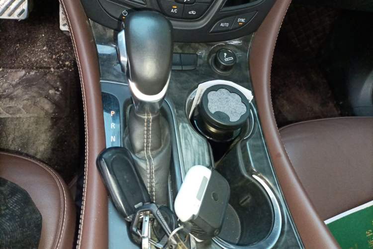 Used Buick Envision 2015 20T Two-Wheel-Drive Elite Model Gear Lever