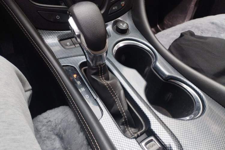 Used Buick Envision 2015 20T Two-Wheel-Drive Leading Model Gear Lever
