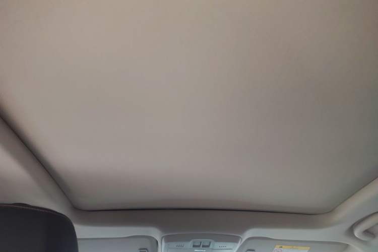Used Buick Envision 2015 20T Two-Wheel-Drive Leading Model Headliner