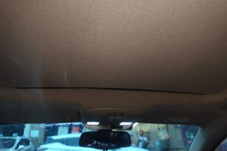 Used Buick Envision 2015 20T Two-Wheel-Drive Elite Model Headliner