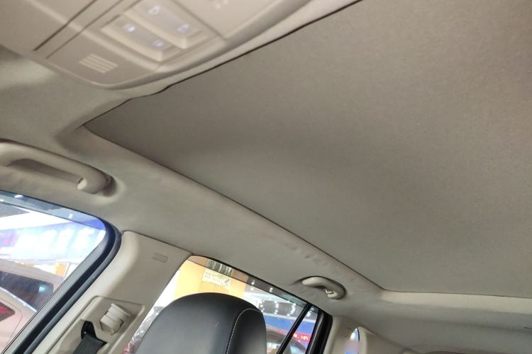 Used Buick Envision 2015 20T Two-Wheel-Drive Elite Model Headliner
