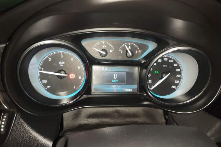 Used Buick Envision 2015 20T Two-Wheel-Drive Elite Model Instrument Cluster