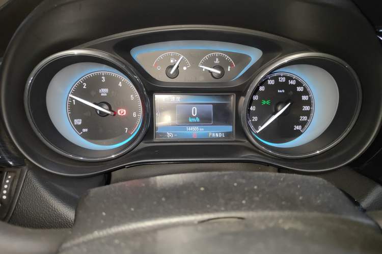 Used Buick Envision 2015 20T Two-Wheel-Drive Leading Model Instrument Cluster