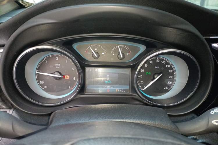 Used Buick Envision 2015 20T Two-Wheel-Drive Elite Model Instrument Cluster