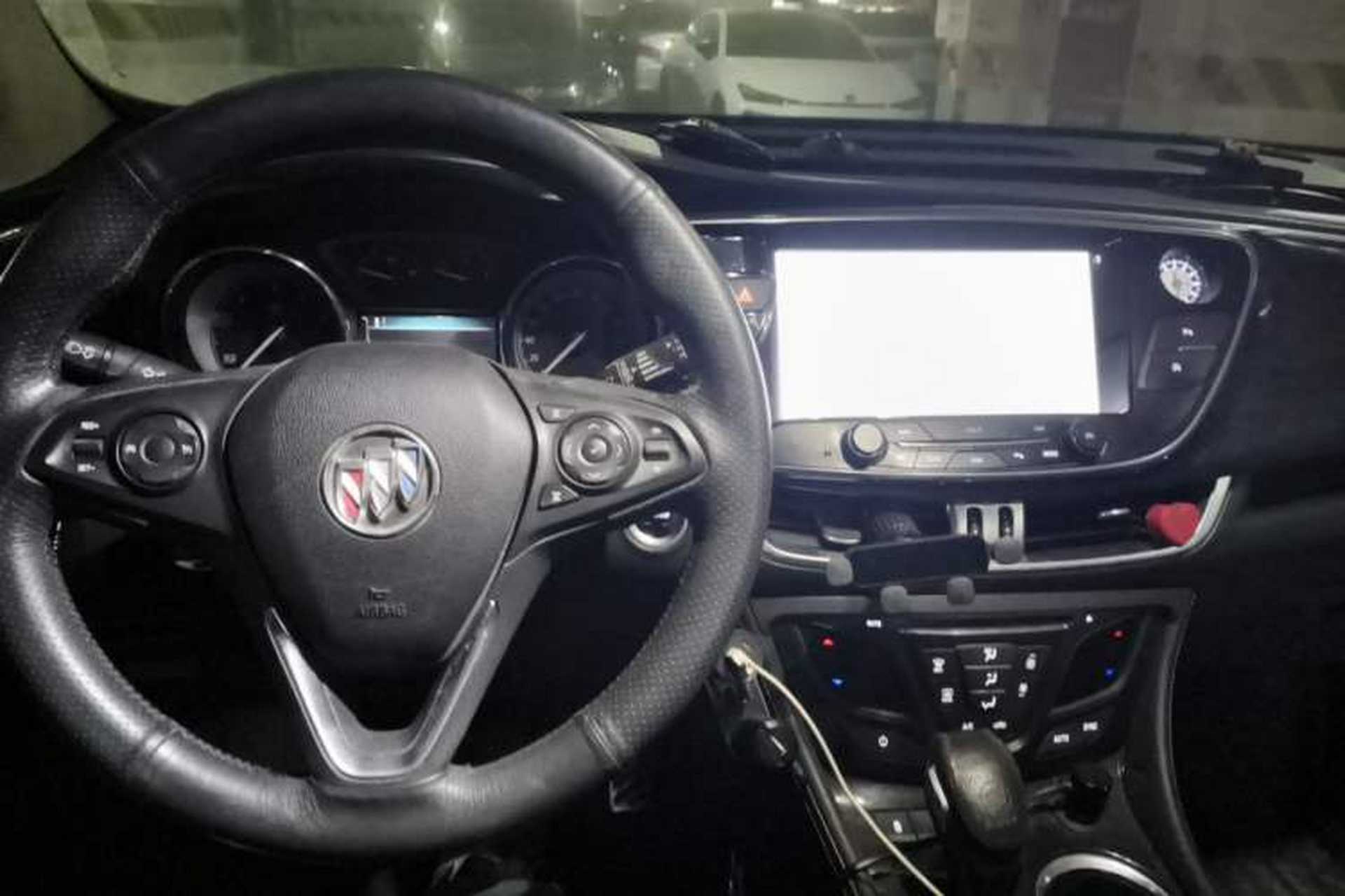 Used Buick Envision 2015 20T Two-Wheel-Drive Leading Model Interior 2