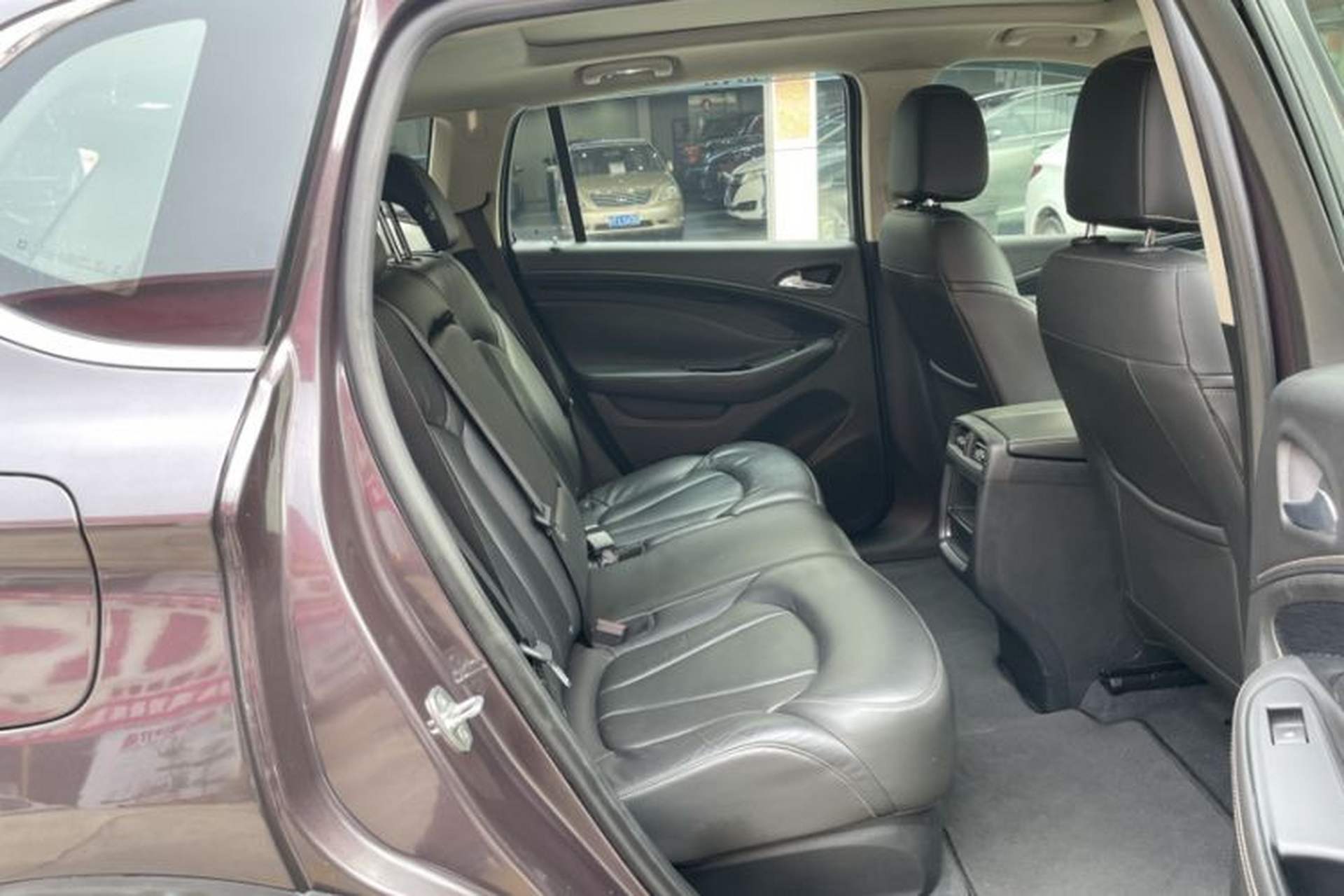 Used Buick Envision 2015 20T Two-Wheel-Drive Elite Model Interior 2