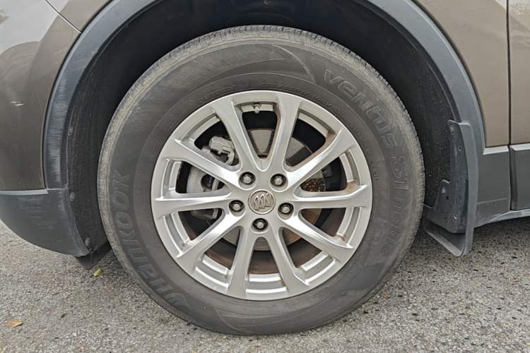Used Buick Envision 2015 20T Two-Wheel-Drive Elite Model Left Front Wheel Hub