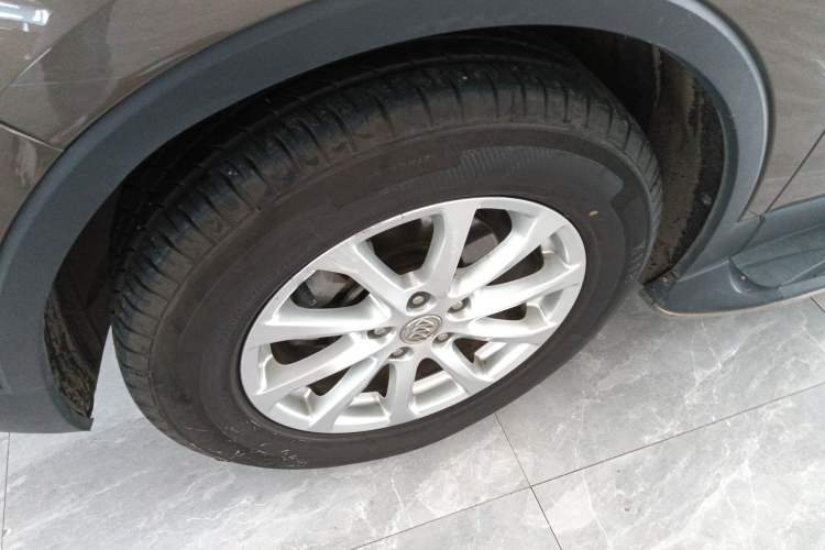 Used Buick Envision 2015 20T Two-Wheel-Drive Leading Model Left Front Wheel Hub