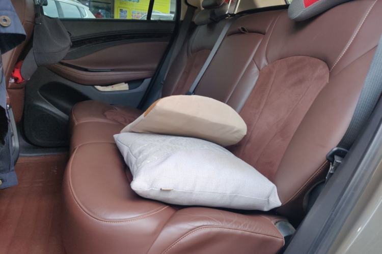 Used Buick Envision 2015 20T Two-Wheel-Drive Elite Model Left Rear Seat