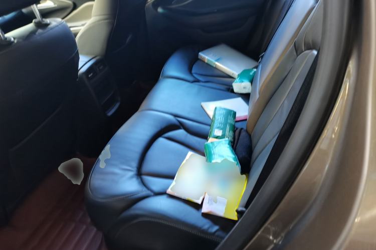 Used Buick Envision 2015 20T Two-Wheel-Drive Elite Model Left Rear Seat