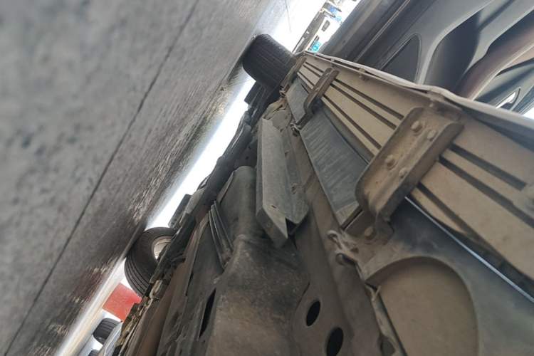 Used Buick Envision 2015 20T Two-Wheel-Drive Elite Model Left Side Sill