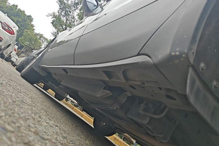 Used Buick Envision 2015 20T Two-Wheel-Drive Elite Model Left Side Sill