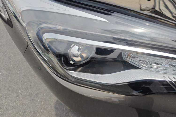 Used Buick Envision 2015 20T Four-Wheel Drive Elite Model Right Front Headlight