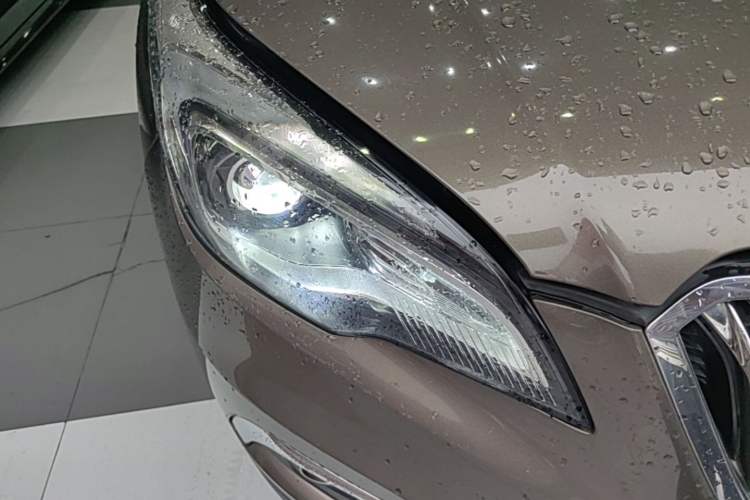 Used Buick Envision 2015 20T Four-Wheel Drive Elite Model Right Front Headlight