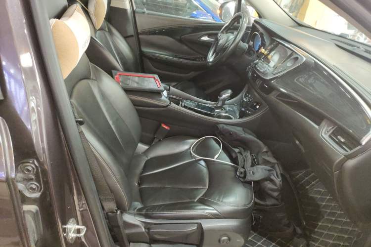 Used Buick Envision 2015 20T Two-Wheel-Drive Elite Model Right Front Seat