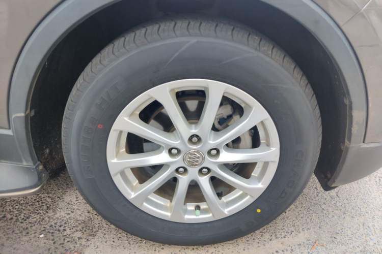 Used Buick Envision 2015 20T Two-Wheel-Drive Elite Model Right Front Wheel Hub