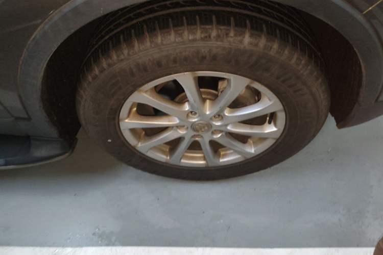 Used Buick Envision 2015 20T Two-Wheel-Drive Elite Model Right Front Wheel Hub