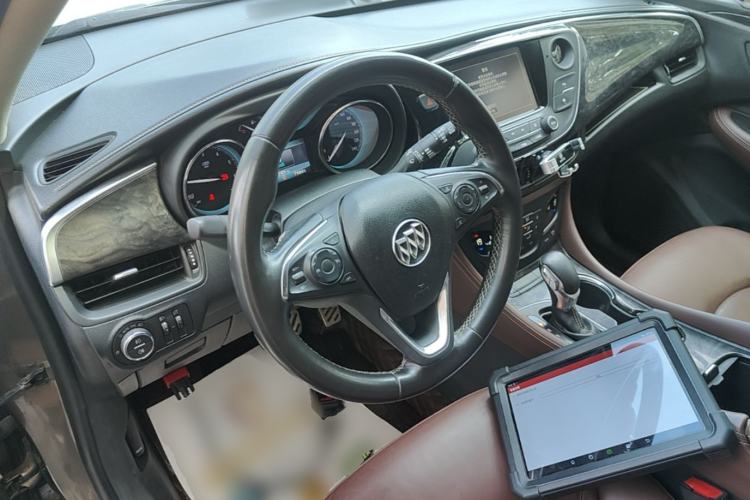 Used Buick Envision 2015 20T Two-Wheel-Drive Elite Model Steering Wheel