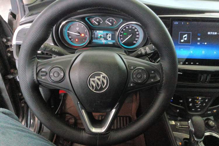 Used Buick Envision 2015 20T Two-Wheel-Drive Leading Model Steering Wheel