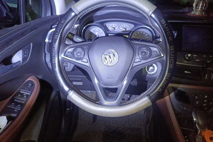 Used Buick Envision 2015 20T Two-Wheel-Drive Elite Model Steering Wheel