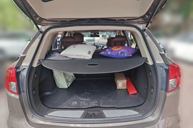 Used Buick Envision 2015 20T Two-Wheel-Drive Elite Model Trunk