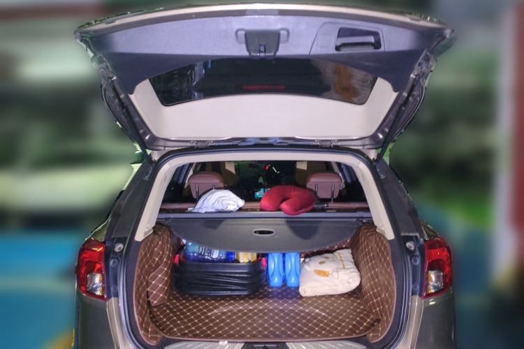 Used Buick Envision 2015 20T Two-Wheel-Drive Elite Model Trunk