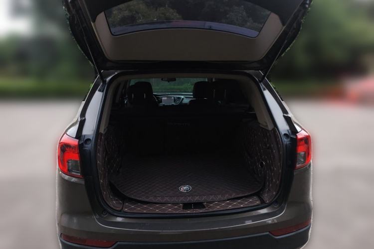 Used Buick Envision 2015 20T Two-Wheel-Drive Elite Model Trunk